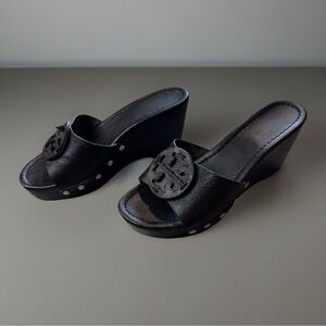 TORY BURCH Sandals EU 39 US Sz 8 Black Leather Patti Wedge Slide *Please Read*